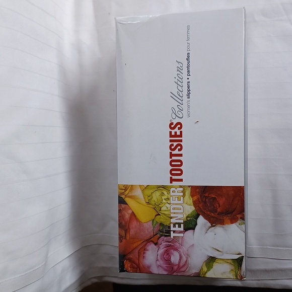 Tender Tootsies "Wine" Velour Scuff Slipper NEW- Sz. 7 - Picture 9 of 11